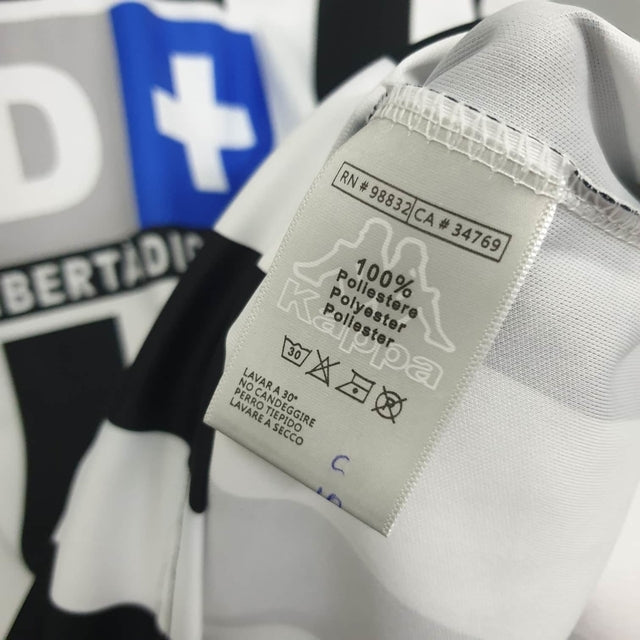Camisa Retrô Juventus I 1999/2000  Kappa Masculina