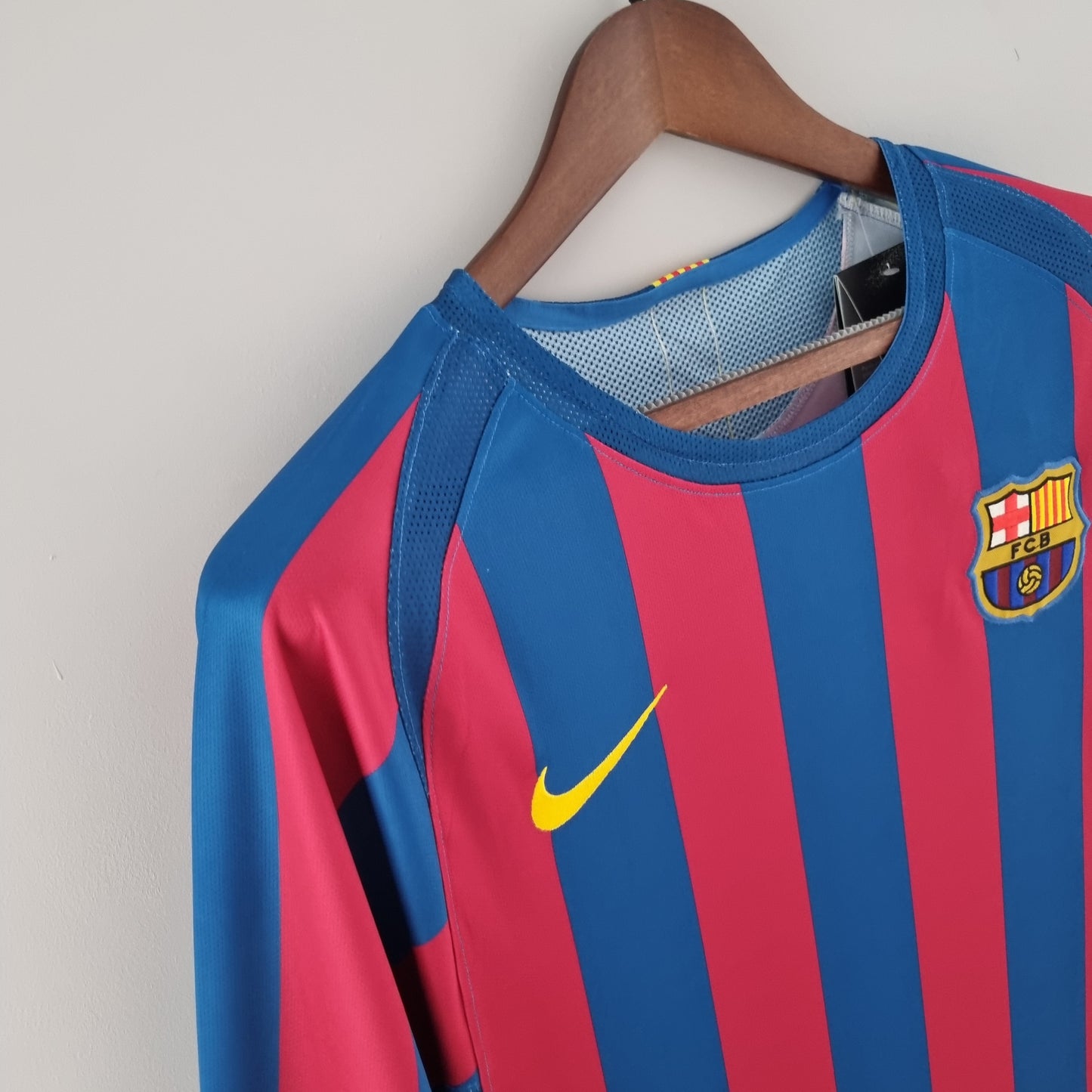 Camisa Manga Longa Barcelona 05/06 Nike Grená