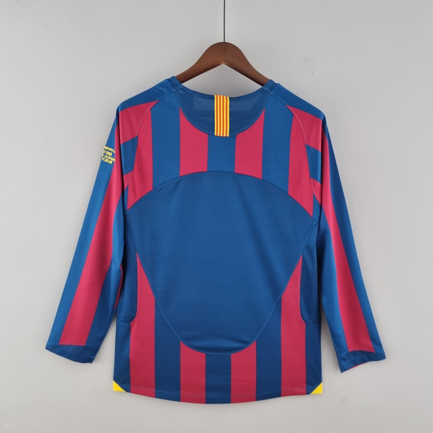 Camisa Manga Longa Barcelona 05/06 Nike Grená