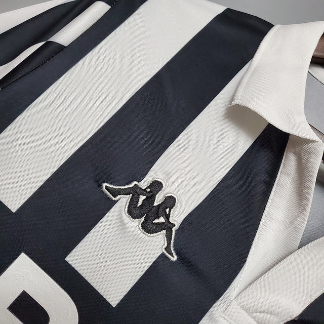 Camisa Retrô Juventus 1984/1985  Kappa Masculina