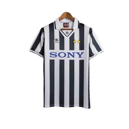 Camisa Retrô Juventus I 1995/1997  Kappa Masculina